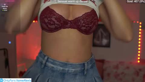 Snapshot of alexis___texas chatting on 11.05.25 Alexis Texas online show from 11.05.25