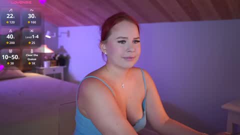 Snapshot of alexis_bess chatting on 07.17.26 Alexis online show from 07.17.26