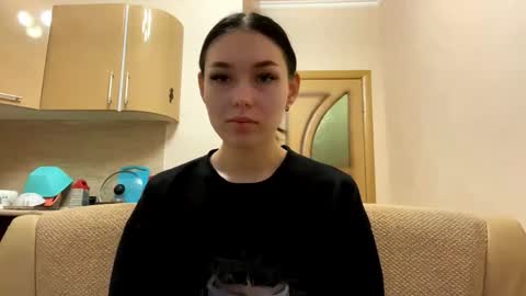 Karolina online show from 11.03.25