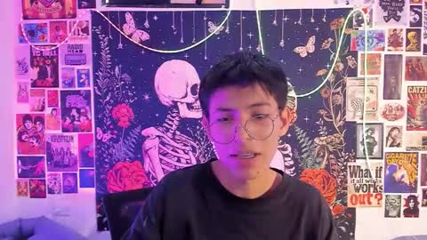 Snapshot of alexitop_ chatting on 02.13.26 Alexito online show from 02.13.26