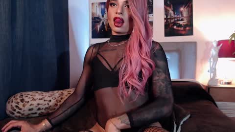 Alexjhonsson online show from 12.26.24