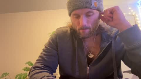 Snapshot of alexmanndickerson chatting on 01.17.25 Alex Mann online show from 01.17.25