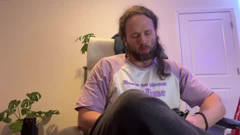 Snapshot of alexmanndickerson chatting on 01.24.25 Alex Mann online show from 01.24.25