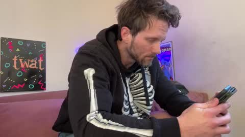 Alex Mann online show from 03.05.26