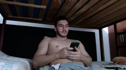 Snapshot of alexsb1998 chatting on 02.08.25 alexsb1998 online show from 02.08.25