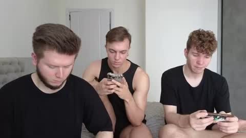 Snapshot of alexxx_d chatting on 07.14.26 AlexDimaIgor online show from 07.14.26
