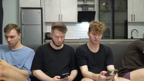 Snapshot of alexxx_d chatting on 07.19.26 AlexDimaIgor online show from 07.19.26