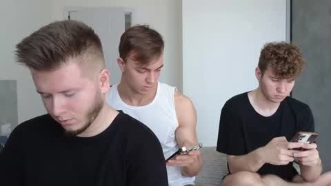Snapshot of alexxx_d chatting on 07.20.26 AlexDimaIgor online show from 07.20.26
