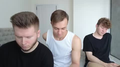 Snapshot of alexxx_d chatting on 07.25.26 AlexDimaIgor online show from 07.25.26
