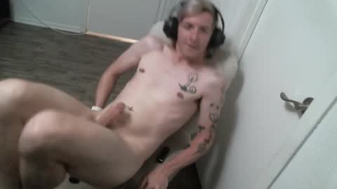 Snapshot of alexxxmic chatting on 10.02.25 Alexxxmic online show from 10.02.25