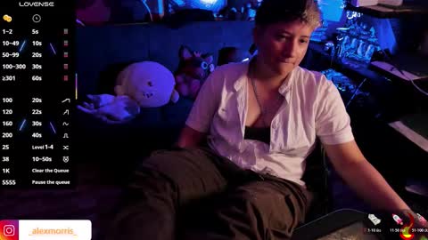 Snapshot of alexxxmorris chatting on 11.27.25 ALEXXX MORRIS online show from 11.27.25