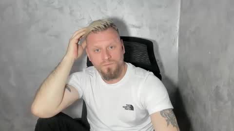Snapshot of alexyno2020 chatting on 03.23.26 alexyno2022 ONLYFANS online show from 03.23.26