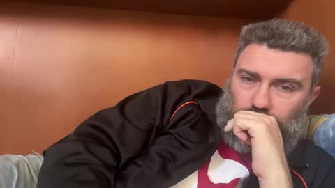 Snapshot of alfali chatting on 02.02.25 alfali online show from 02.02.25