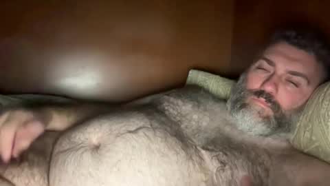 Snapshot of alfali chatting on 10.20.25 alfali online show from 10.20.25