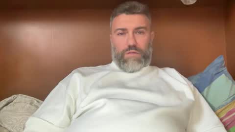 Snapshot of alfali chatting on 11.02.25 alfali online show from 11.02.25