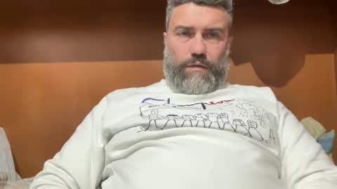 Snapshot of alfali chatting on 11.16.25 alfali online show from 11.16.25