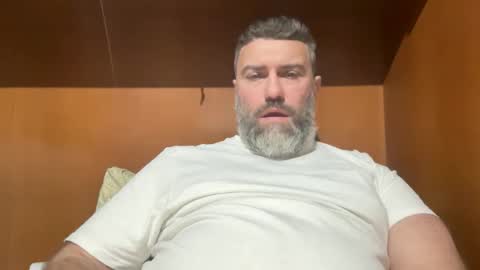 Snapshot of alfali chatting on 11.25.25 alfali online show from 11.25.25