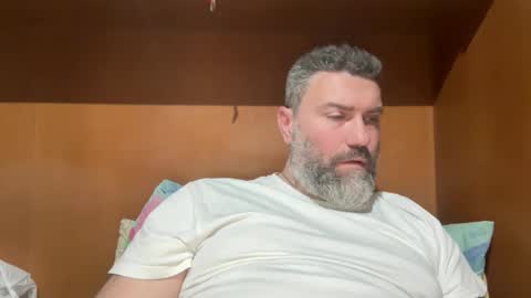 Snapshot of alfali chatting on 11.30.25 alfali online show from 11.30.25