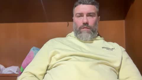 Snapshot of alfali chatting on 12.01.25 alfali online show from 12.01.25