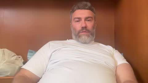Snapshot of alfali chatting on 05.31.26 alfali online show from 05.31.26