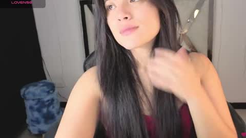 Carolina Join The Fan Club  online show from 04.30.26
