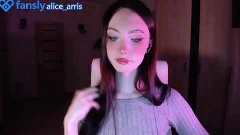 Alice Aris online show from 10.14.25