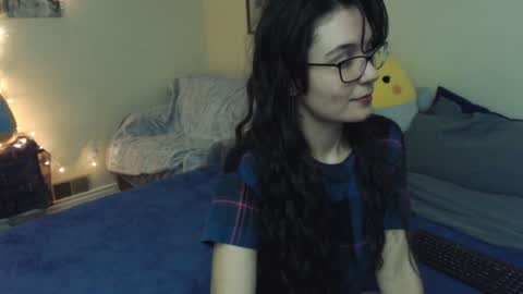 Snapshot of alice_asks chatting on 12.03.24 Alice Asks online show from 12.03.24