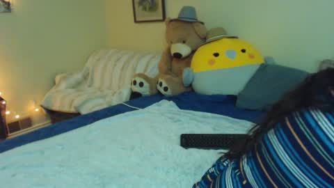 Snapshot of alice_asks chatting on 02.06.25 Alice Asks online show from 02.06.25