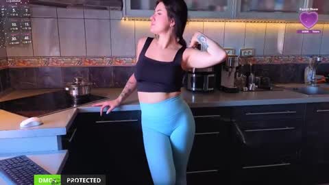 A R Y A  T I A online show from 10.29.25