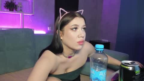 Alice  GMT2 Mon 3-9 AM Tue 3-9 AM Fri 3-9 AM Sat 3-9 AM Sun 3-9 AM online show from 01.16.25