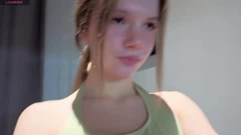 My name is Alice find out about me in the Fansly  online show from 01.18.26