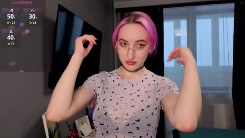 Snapshot of alice_in_chaturland_ chatting on 03.12.26 Alice online show from 03.12.26