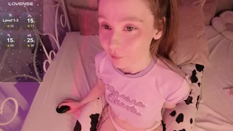 Snapshot of alice_kinky_girl chatting on 01.17.26 Alice online show from 01.17.26