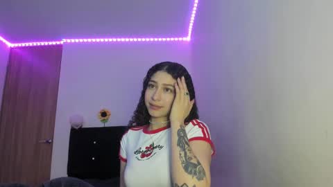 alice and amber online show from 02.25.25