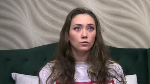 Snapshot of alice_munro chatting on 01.12.25 AliceMunro online show from 01.12.25