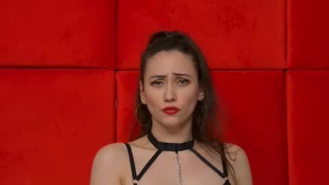 Snapshot of alice_munro chatting on 03.06.25 AliceMunro online show from 03.06.25