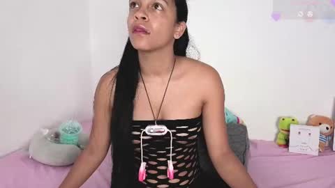 Snapshot of alice_parkerx chatting on 06.24.26 alice_parkerx online show from 06.24.26