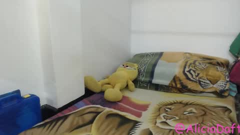 Alicia Aldara online show from 03.15.26