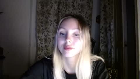 Alice smiles online show from 03.25.26