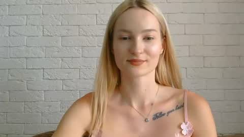 Snapshot of alice_sweet_01 chatting on 07.06.26 Alice online show from 07.06.26