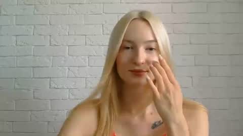 Snapshot of alice_sweet_01 chatting on 08.06.26 Alice online show from 08.06.26