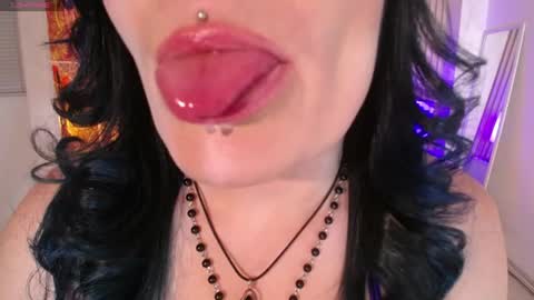 Snapshot of alice_sweetmomma chatting on 08.03.26 Alice online show from 08.03.26