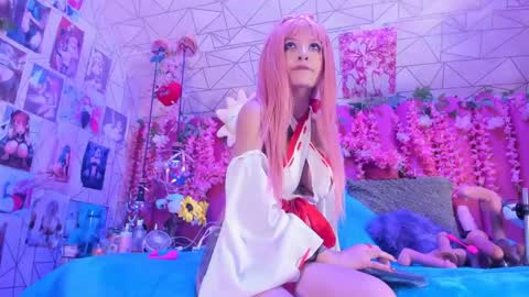     online show from 05.05.26