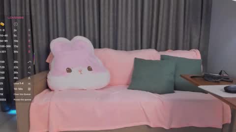 - - - Alice - - - online show from 02.05.26