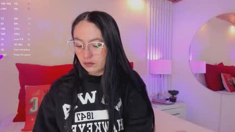 Alice Corner online show from 11.21.25