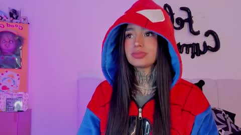 Snapshot of alicee_0 chatting on 01.06.26 Alice online show from 01.06.26