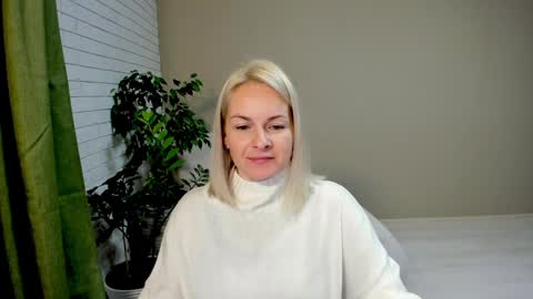 Snapshot of alicee__grace chatting on 12.02.24 Alicee online show from 12.02.24