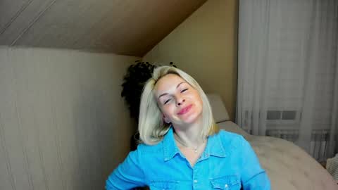 Snapshot of alicee__grace chatting on 12.11.24 Alicee online show from 12.11.24