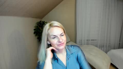 Snapshot of alicee__grace chatting on 01.08.25 Alicee online show from 01.08.25