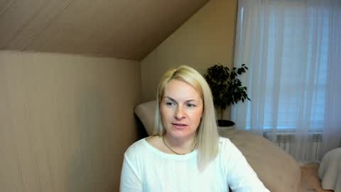 Snapshot of alicee__grace chatting on 01.15.25 Alicee online show from 01.15.25